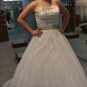 Wedding dress
